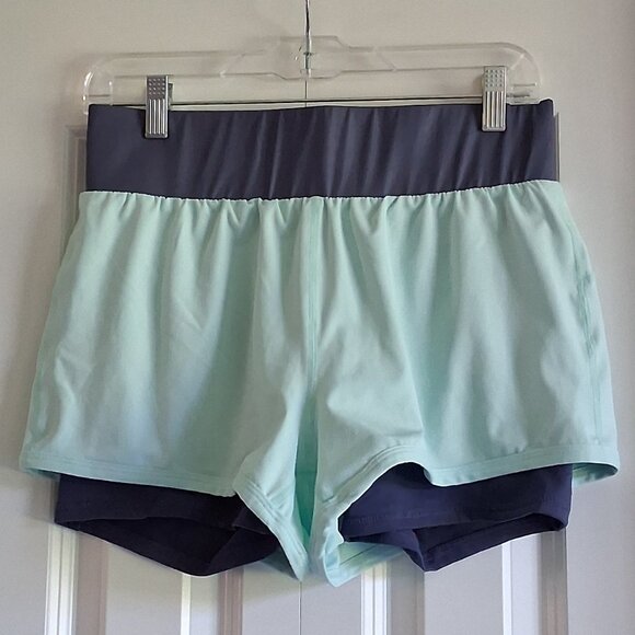 Fabletics Gray & Mint Green Women's Workout Set Size M - Picture 3 of 13